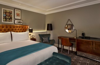 100 Queen's Gate Hotel London Kensington, Curio Collection by Hilton