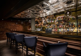 Lincoln Plaza London, Curio Collection by Hilton
